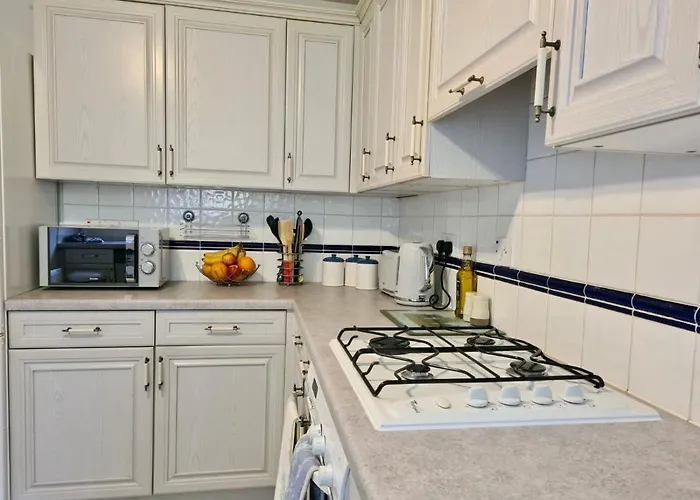 Delight Marvel- Beech Hurst-3 Bedroom House
