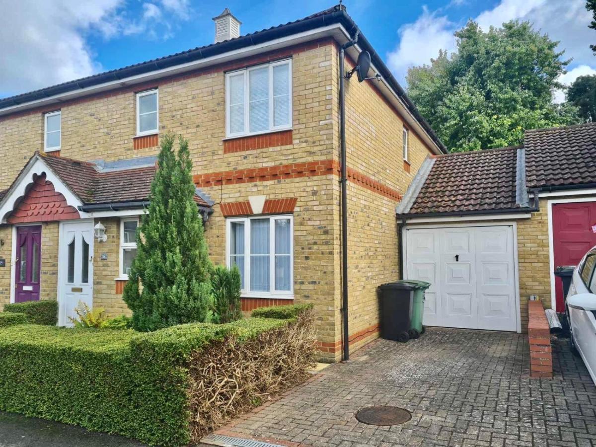 Delight Marvel- Beech Hurst-3 Bedroom House * Maidstone