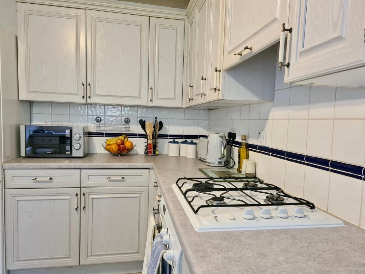 Delight Marvel- Beech Hurst-3 Bedroom House Maidstone